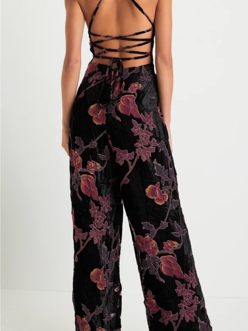 Lulu's Black Velvet Floral Burnout Wide-Leg Jumpsuit with Rose Print XL - Picture 2 of 7
